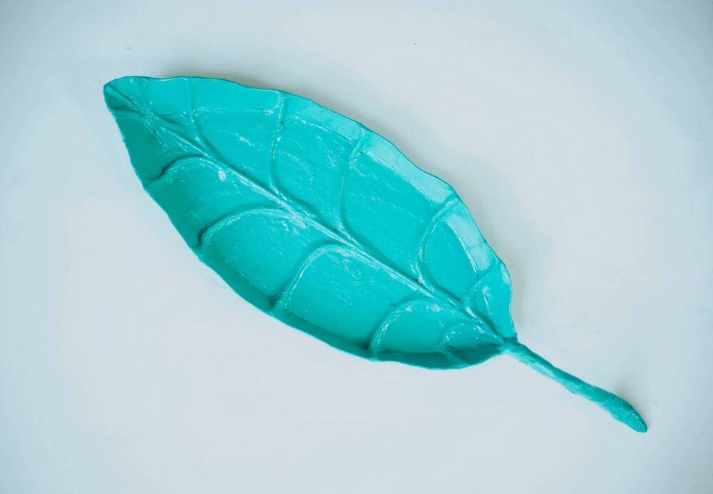 NEW STRAY DOG DESIGNS papier-mâché tray in teal